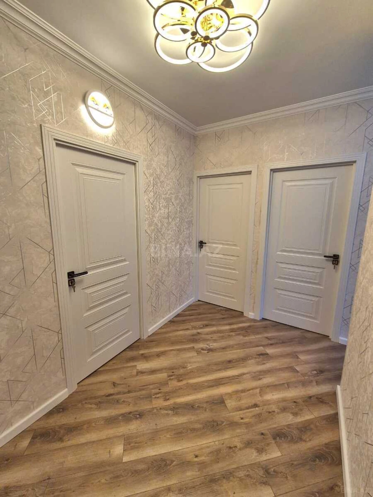 Satılır 3 otaqlı mənzil 85 m²