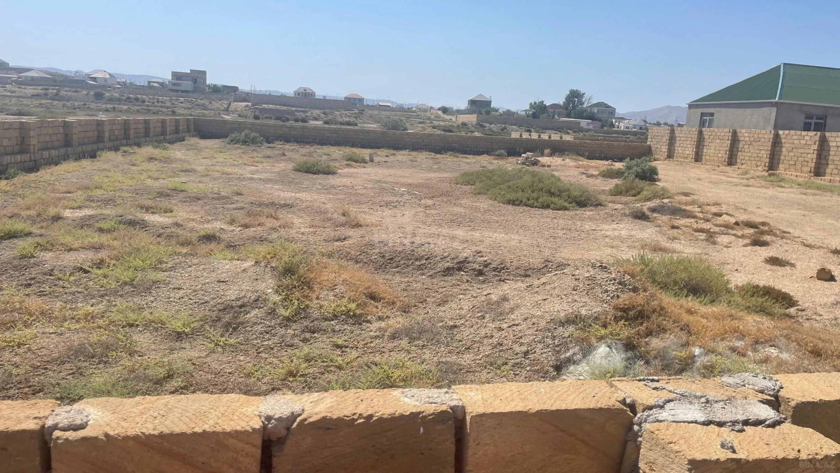 Satılır torpaq sahəsi 12 m²