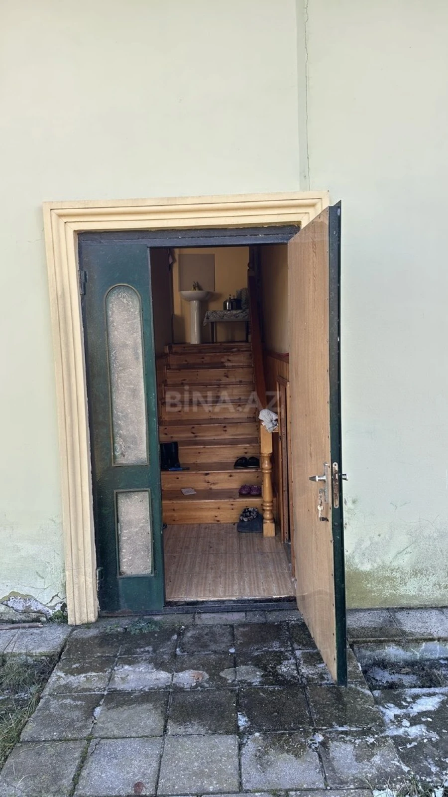 Satılır 5 otaqlı həyət evi 142 m²