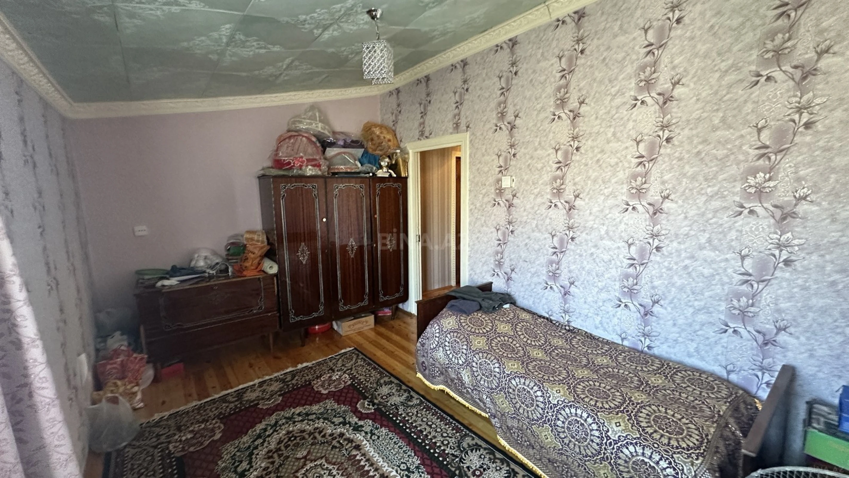 Satılır 5 otaqlı həyət evi 142 m²