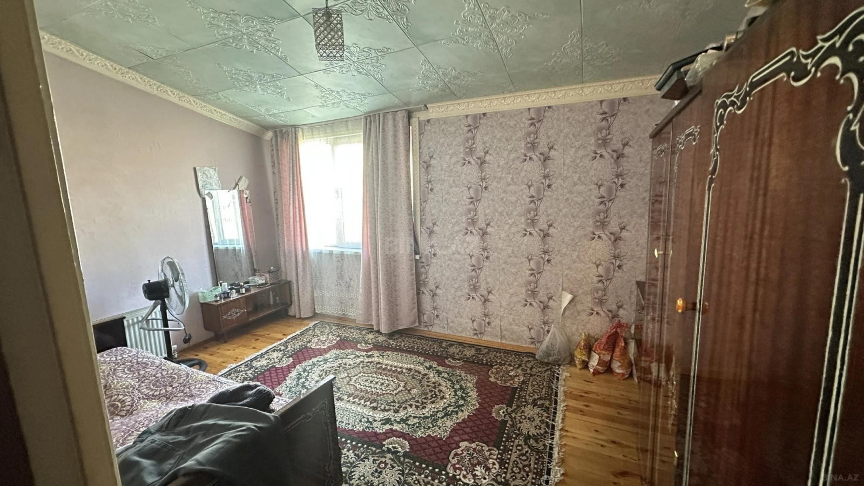 Satılır 5 otaqlı həyət evi 142 m²