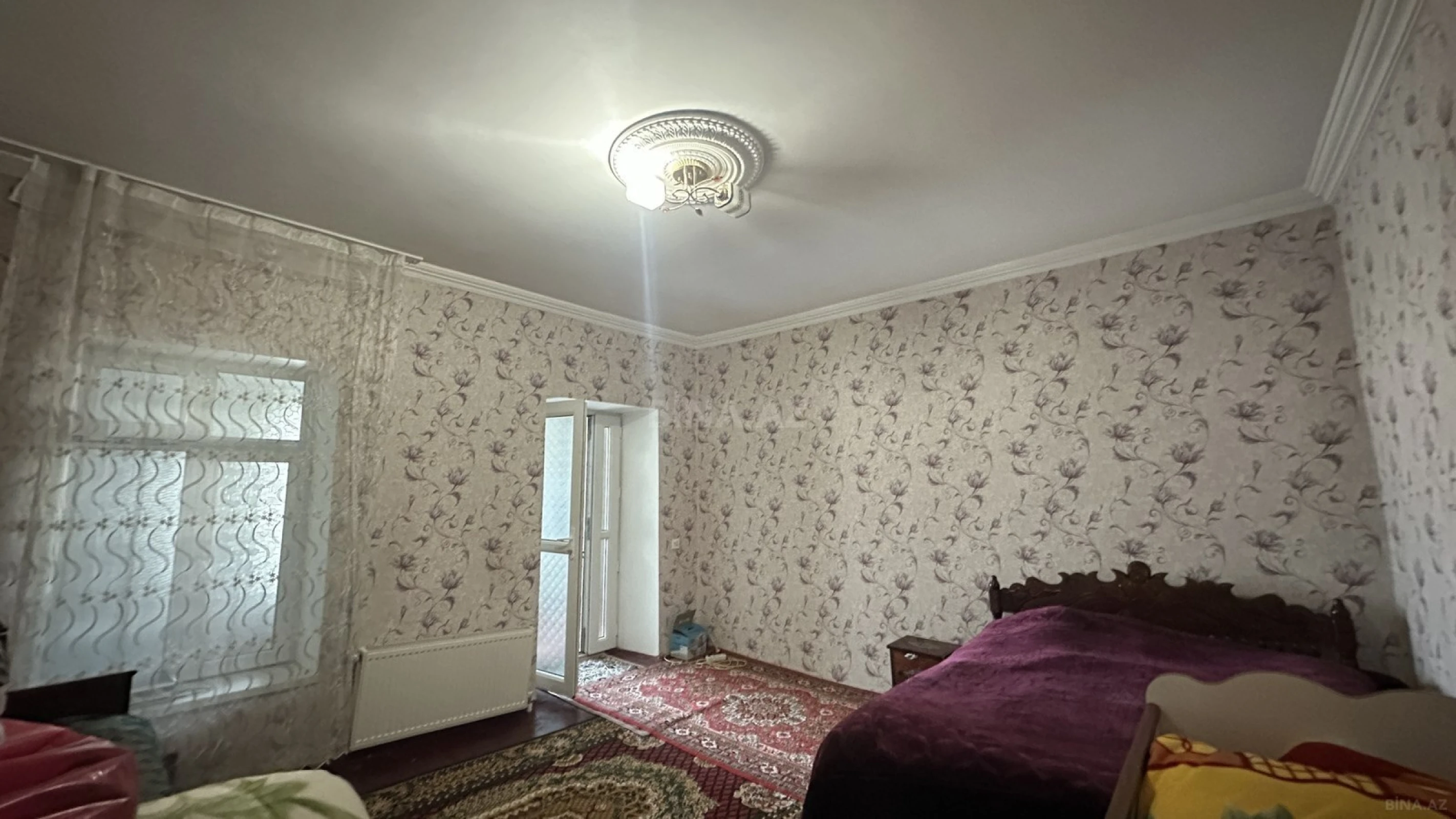 Satılır 5 otaqlı həyət evi 142 m²