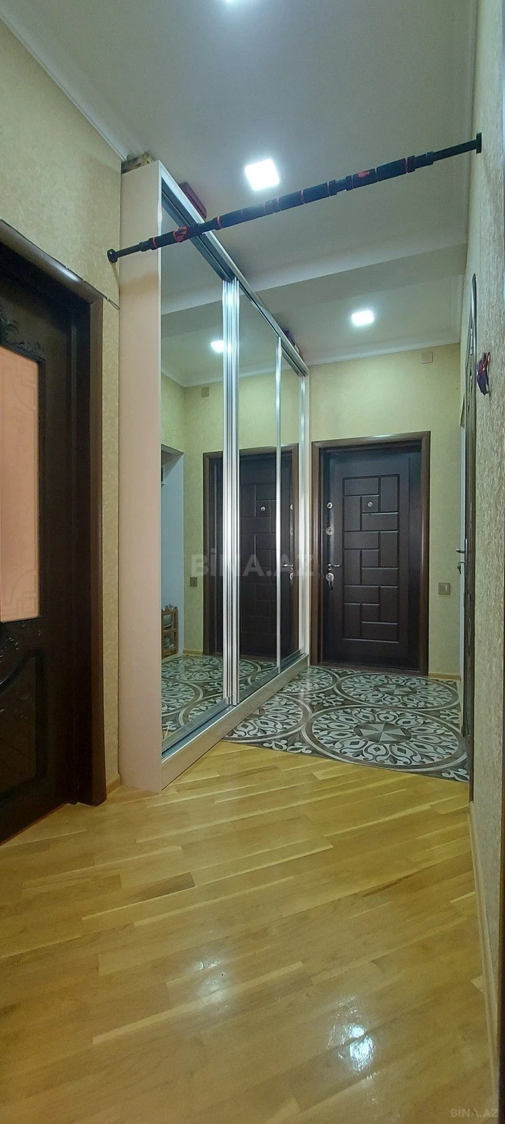 Satılır 2 otaqlı mənzil 60 m²