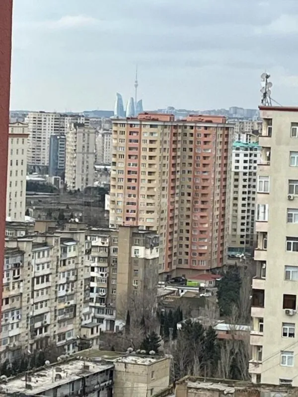 Satılır 2 otaqlı mənzil 60 m²