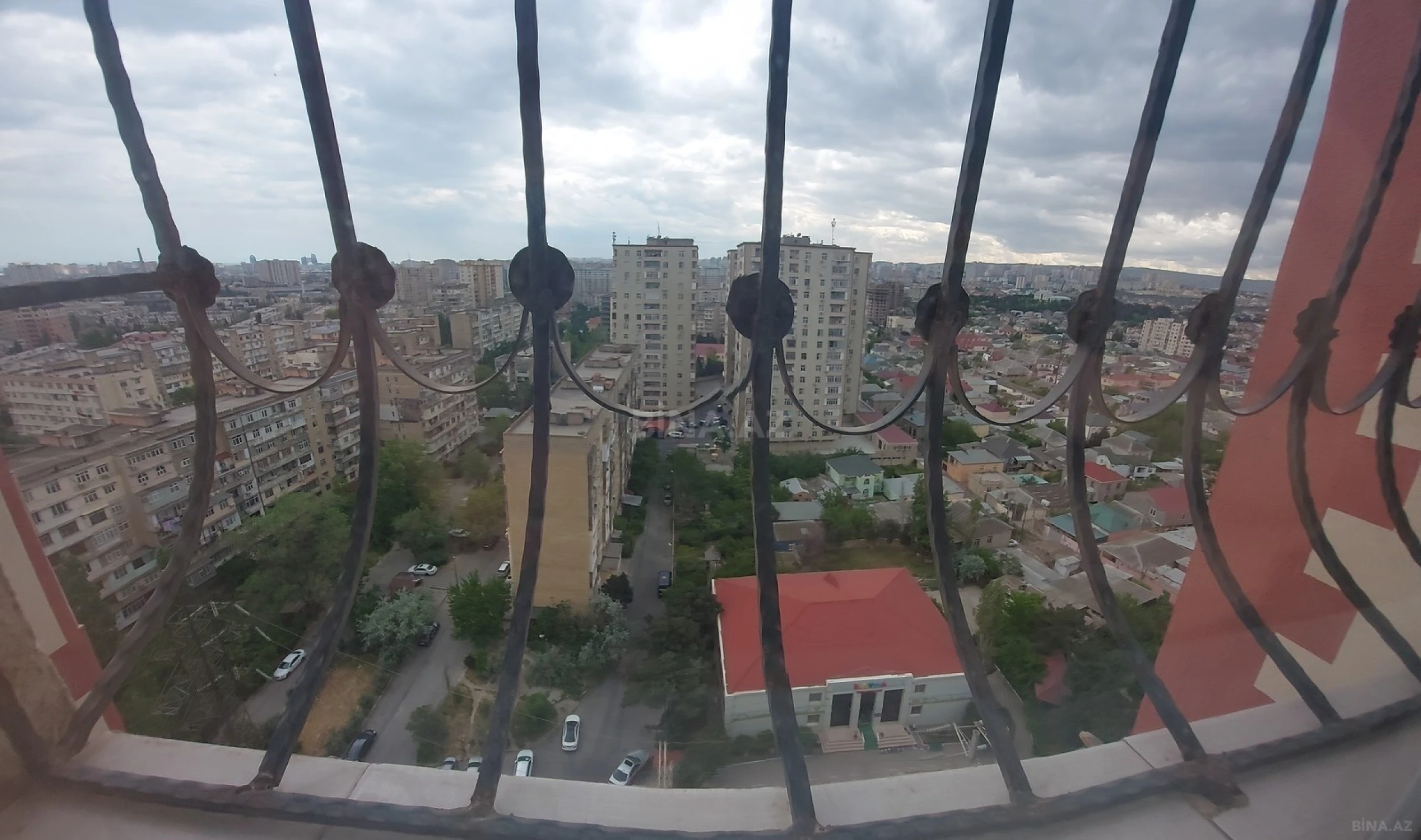 Satılır 2 otaqlı mənzil 60 m²