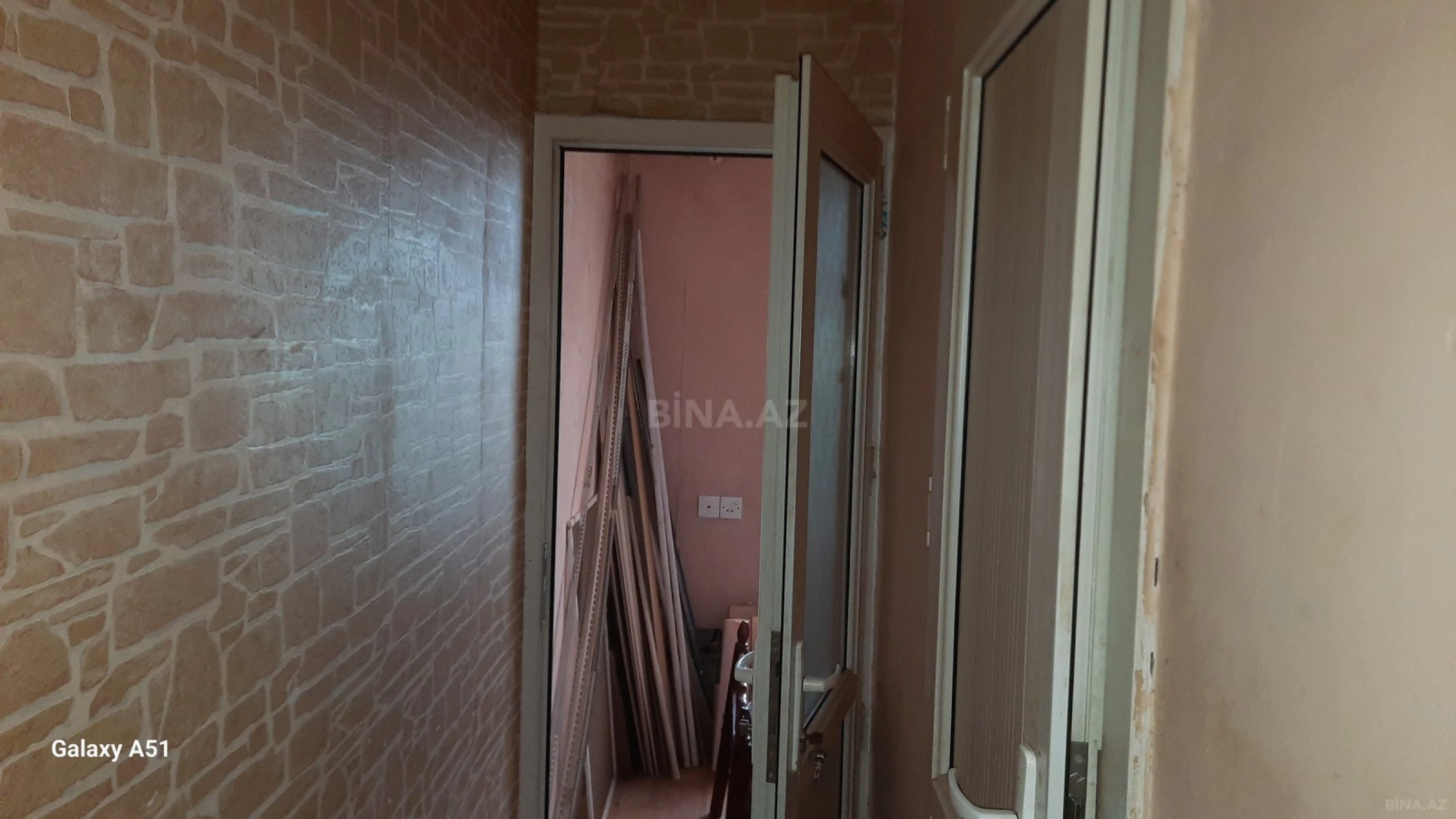 Satılır 2 otaqlı mənzil 32 m²