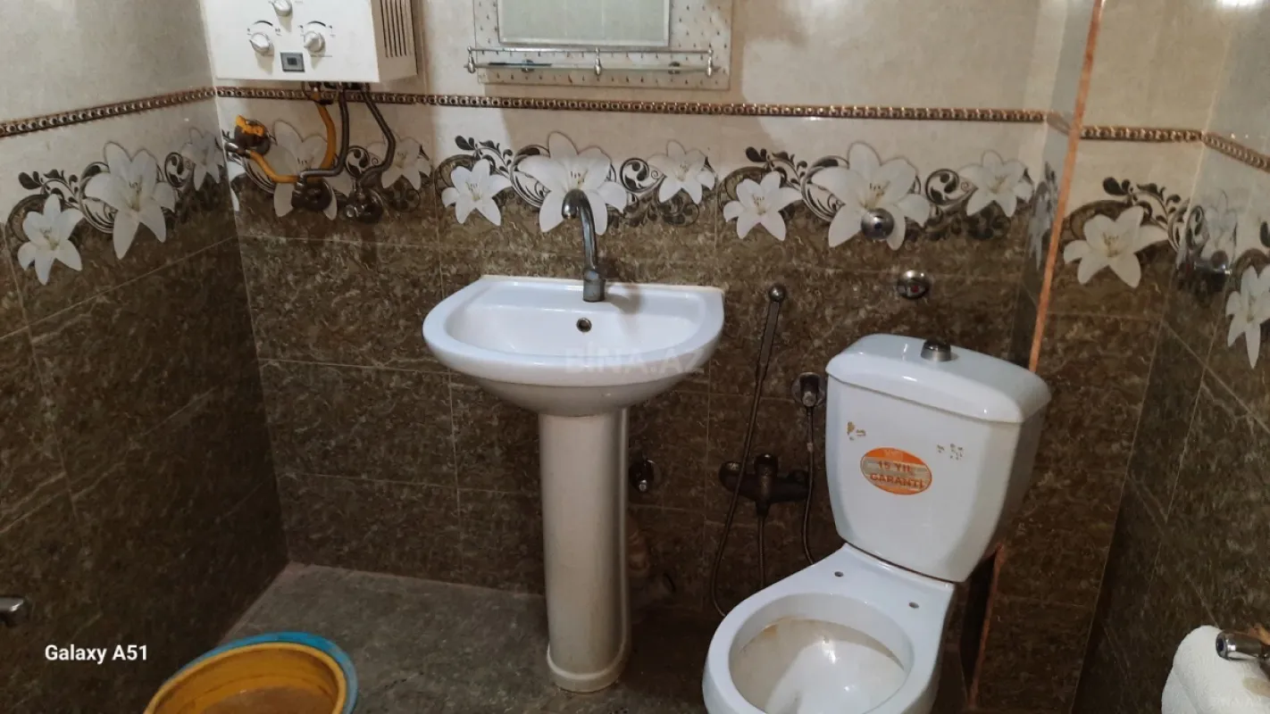 Satılır 2 otaqlı mənzil 32 m²