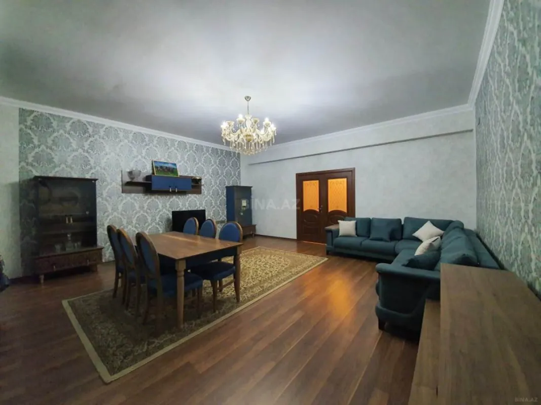 Kirayə verilir 4 otaqlı mənzil 170 m²