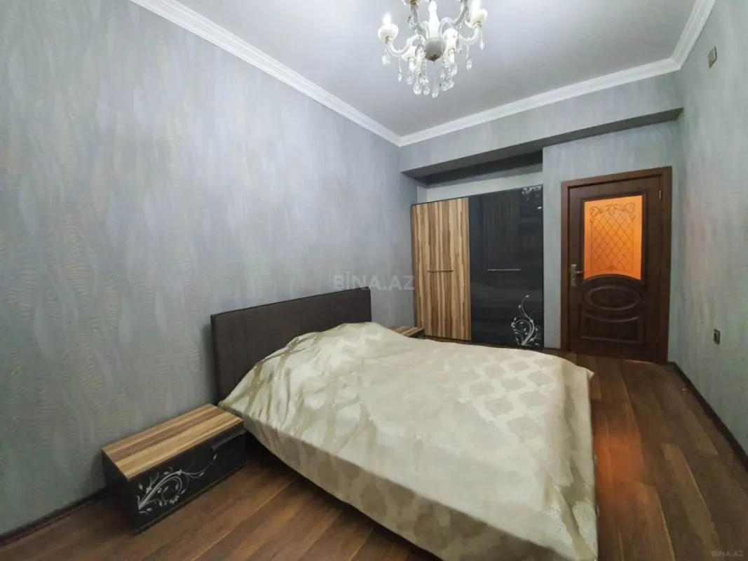 Kirayə verilir 4 otaqlı mənzil 170 m²