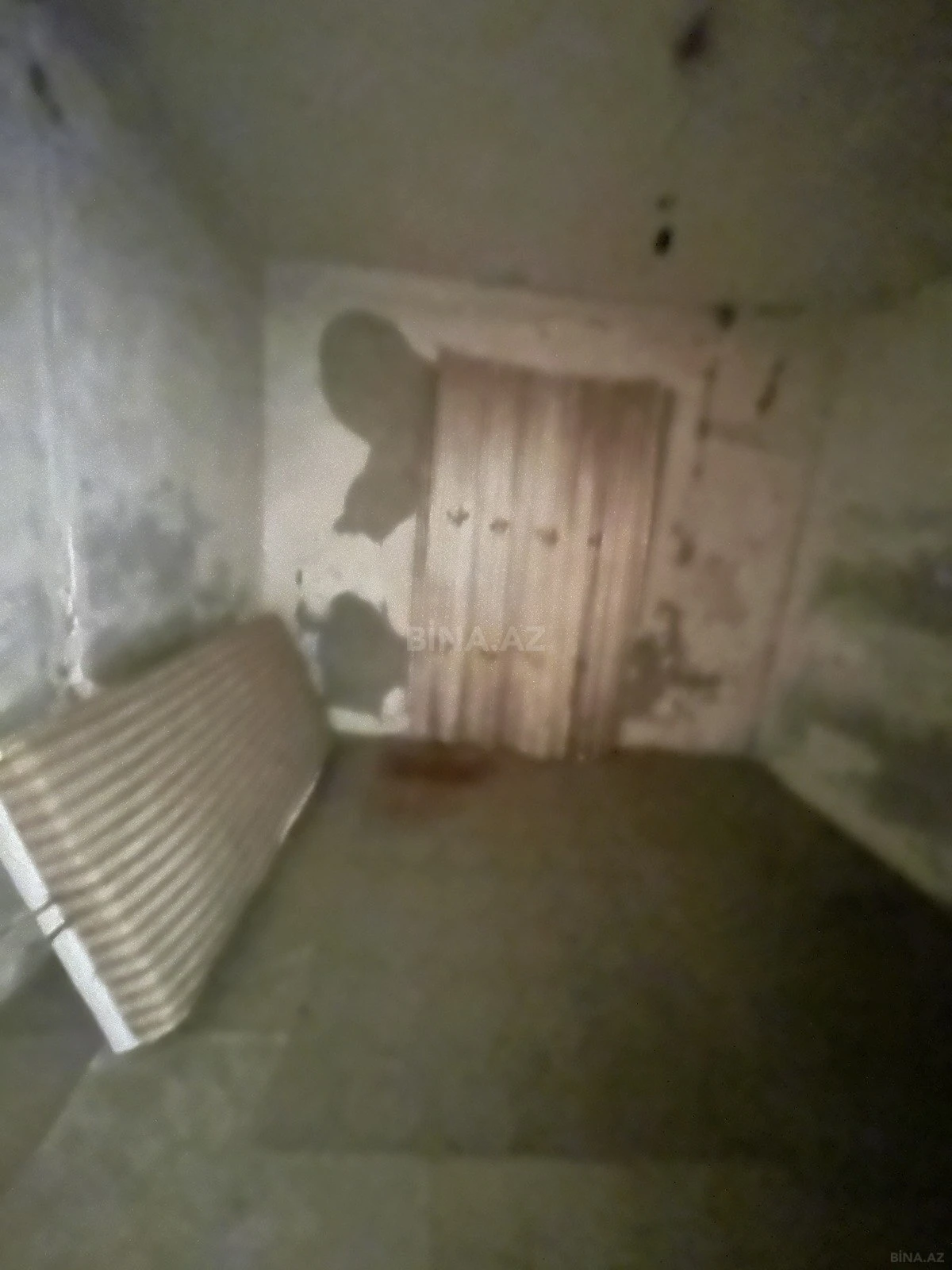 Satılır 5 otaqlı mənzil 110 m²