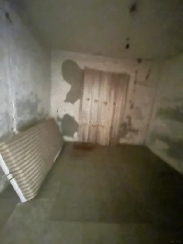 Satılır 5 otaqlı mənzil 110 m²