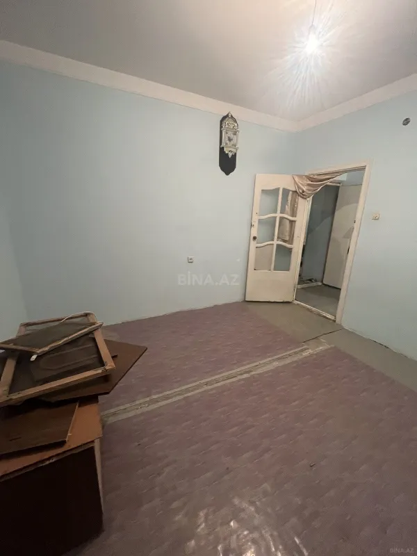 Satılır 5 otaqlı mənzil 110 m²