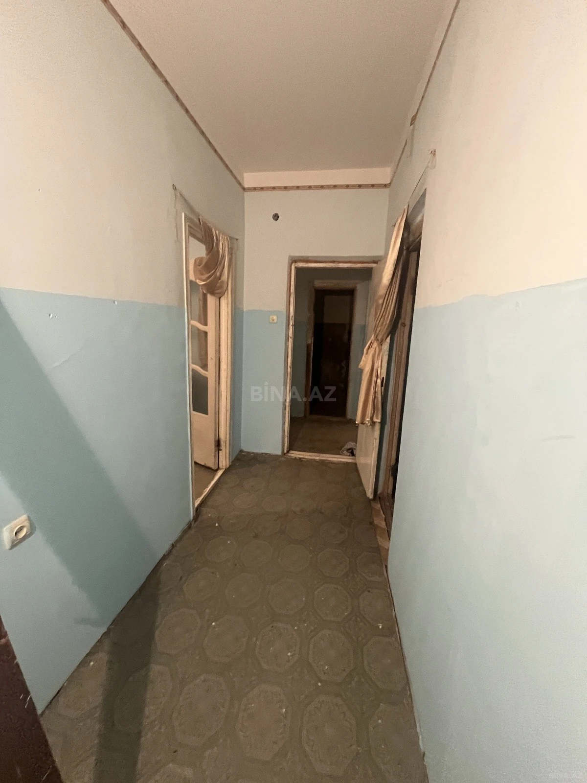 Satılır 5 otaqlı mənzil 110 m²