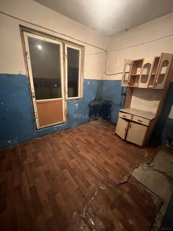 Satılır 5 otaqlı mənzil 110 m²