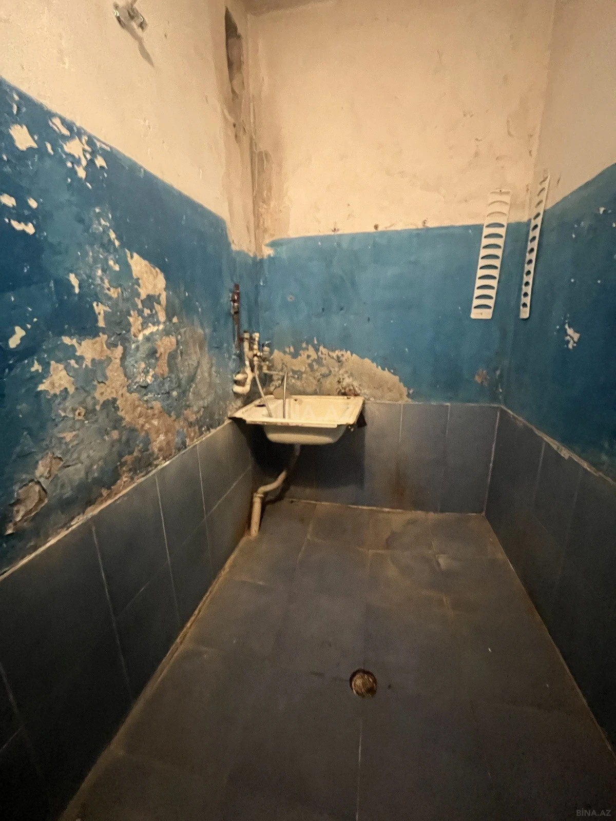 Satılır 5 otaqlı mənzil 110 m²