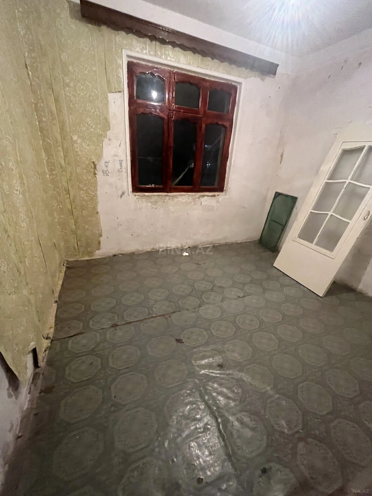 Satılır 5 otaqlı mənzil 110 m²