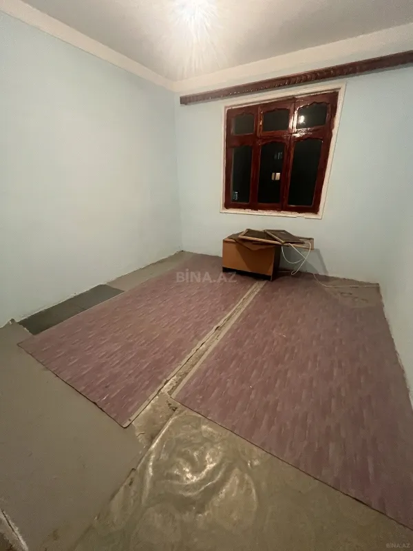 Satılır 5 otaqlı mənzil 110 m²