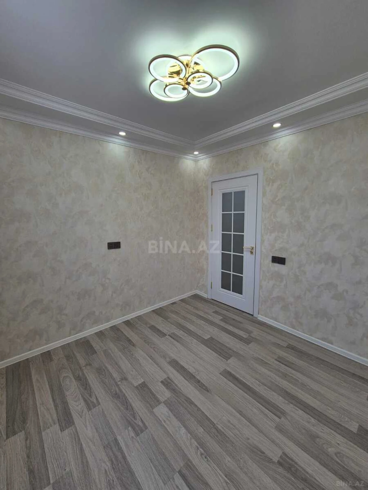 Satılır 2 otaqlı mənzil 41 m²