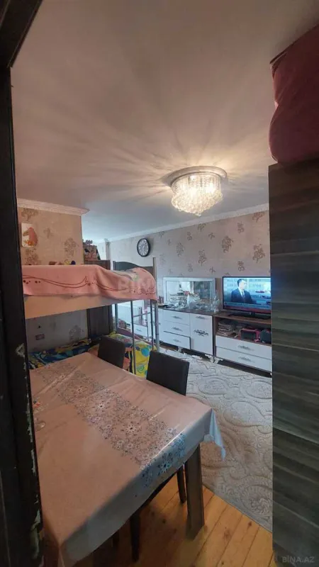 Satılır 4 otaqlı mənzil 124 m²