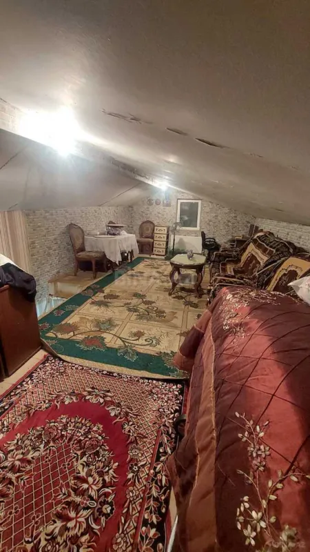 Satılır 4 otaqlı mənzil 124 m²