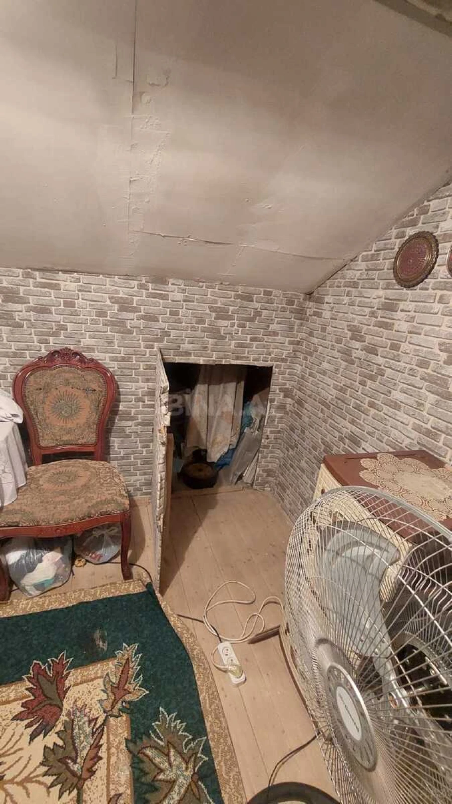 Satılır 4 otaqlı mənzil 124 m²