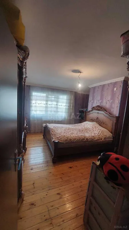 Satılır 4 otaqlı mənzil 124 m²
