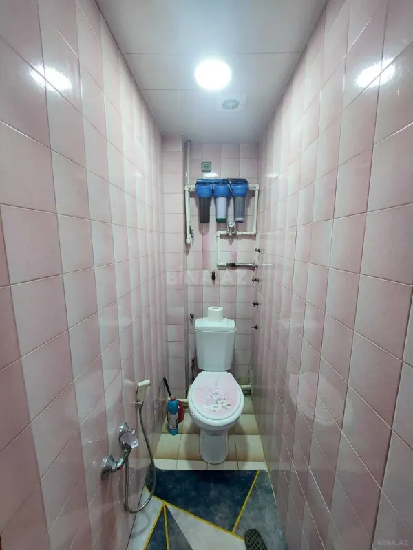 Satılır 5 otaqlı mənzil 135 m²