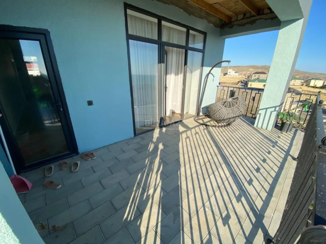 Satılır 5 otaqlı həyət evi 250 m²