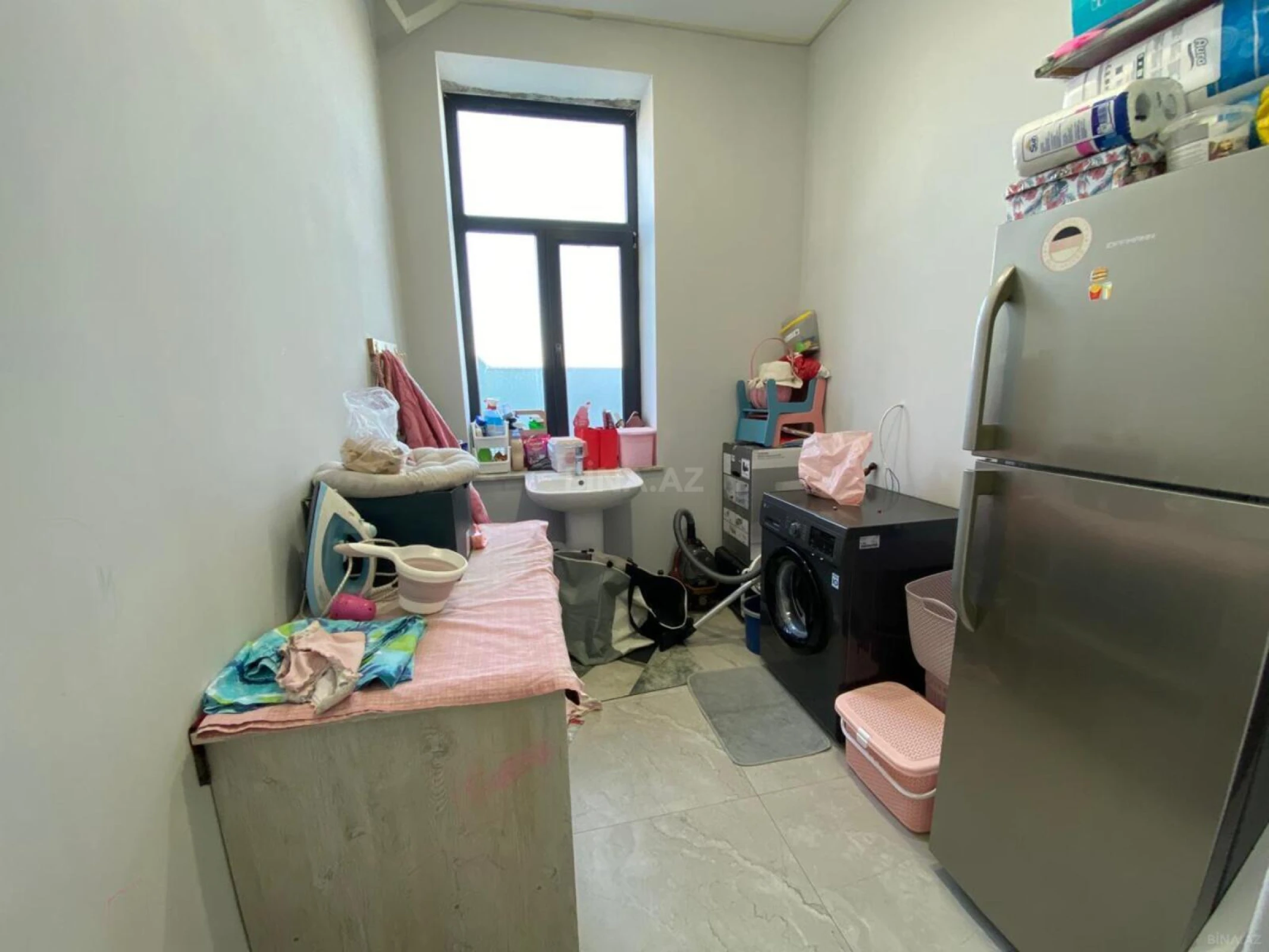 Satılır 5 otaqlı həyət evi 250 m²