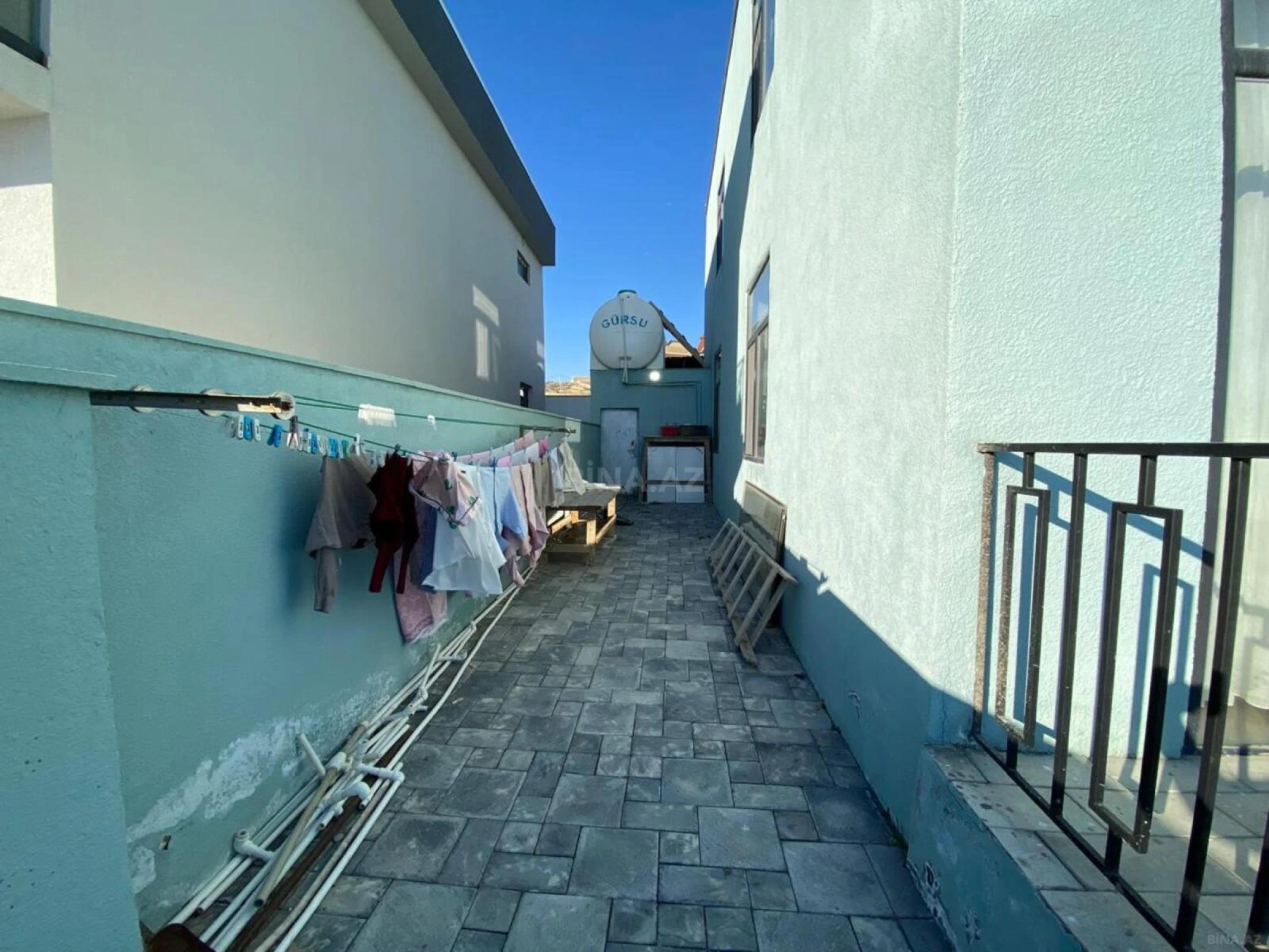 Satılır 5 otaqlı həyət evi 250 m²