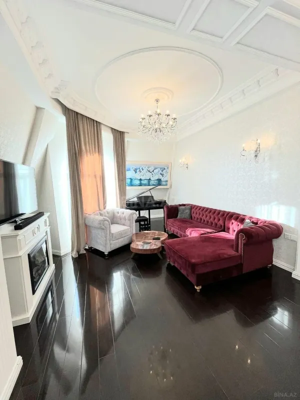 Kirayə verilir 3 otaqlı mənzil 136 m²