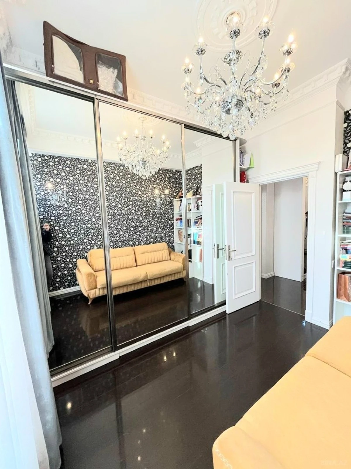 Kirayə verilir 3 otaqlı mənzil 136 m²