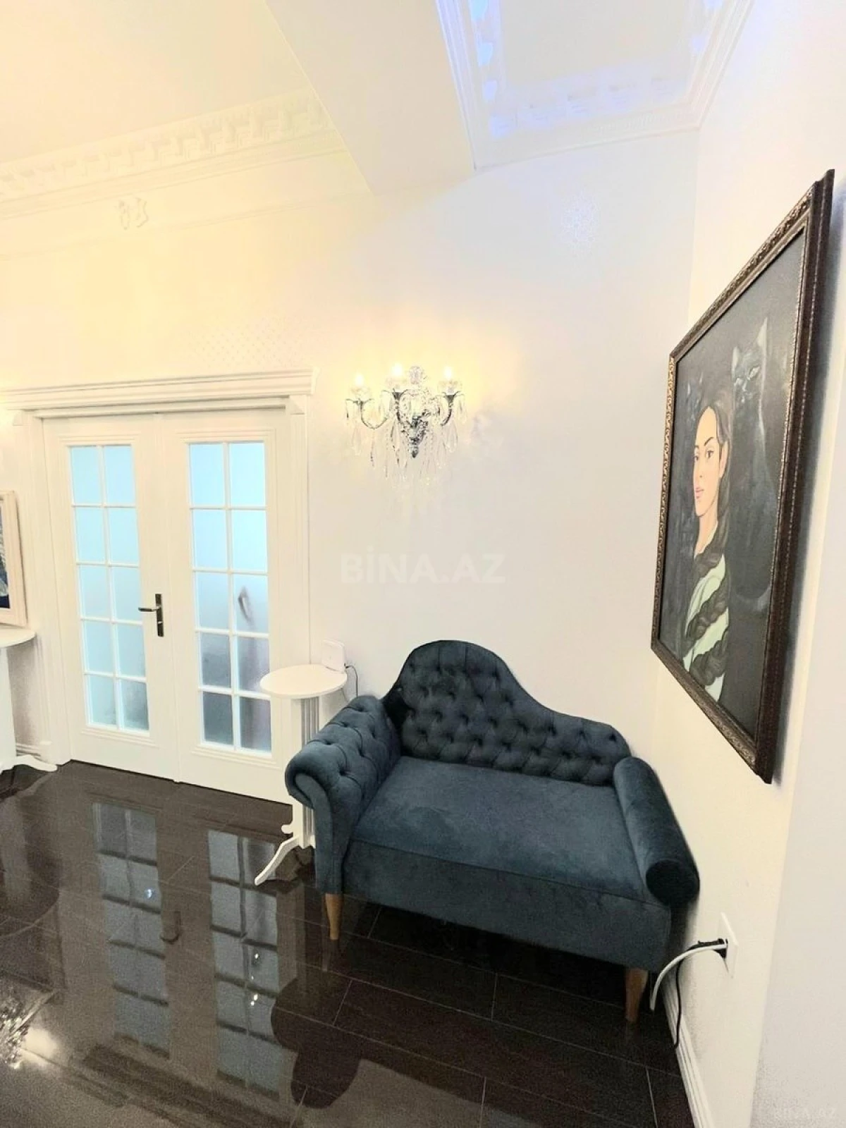 Kirayə verilir 3 otaqlı mənzil 136 m²