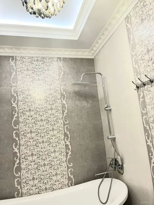 Kirayə verilir 3 otaqlı mənzil 136 m²