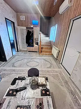 Satılır 6 otaqlı həyət evi 144 m²