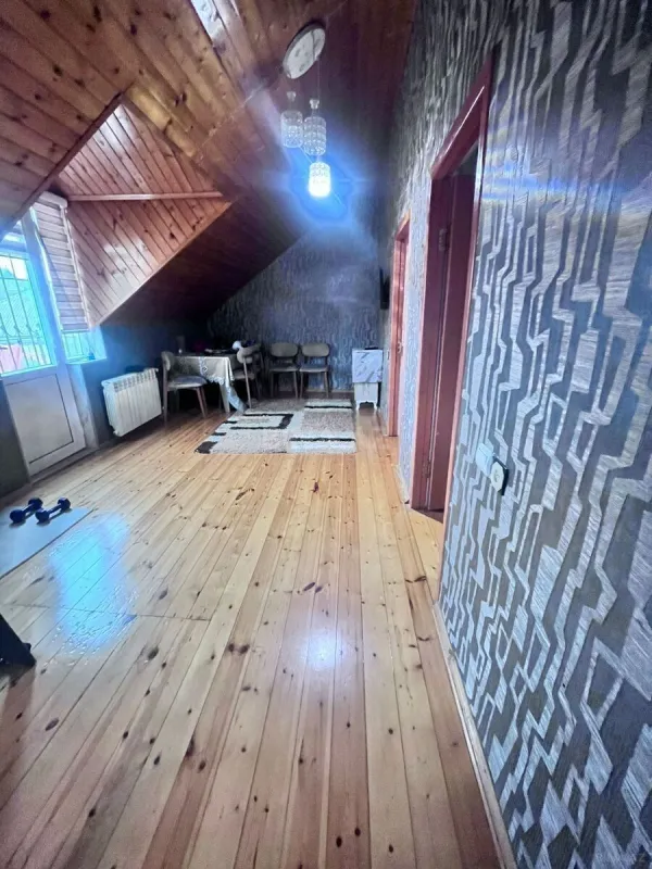 Satılır 6 otaqlı həyət evi 144 m²