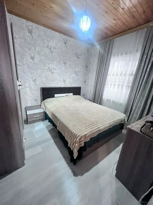 Satılır 6 otaqlı həyət evi 144 m²