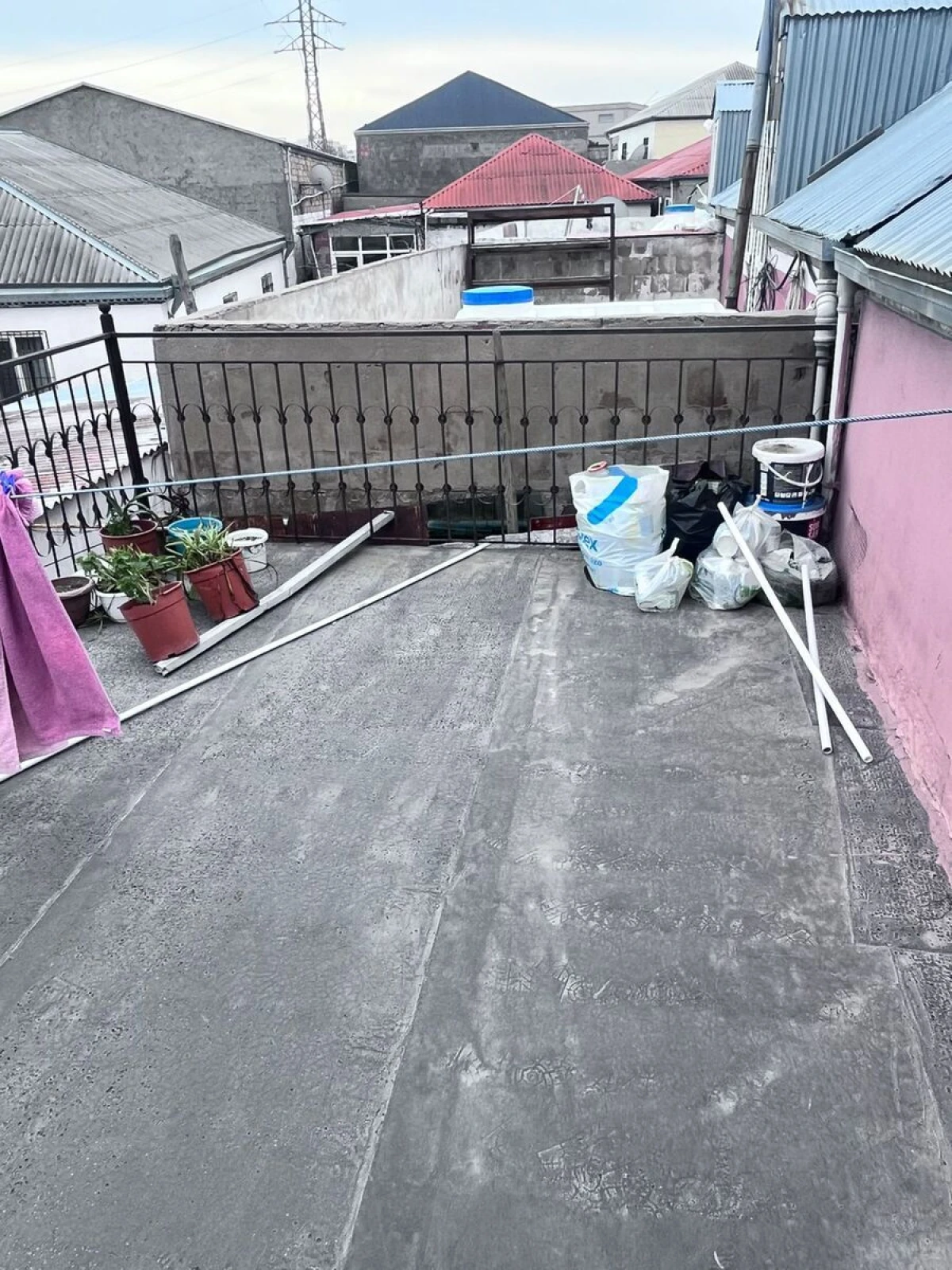 Satılır 6 otaqlı həyət evi 144 m²