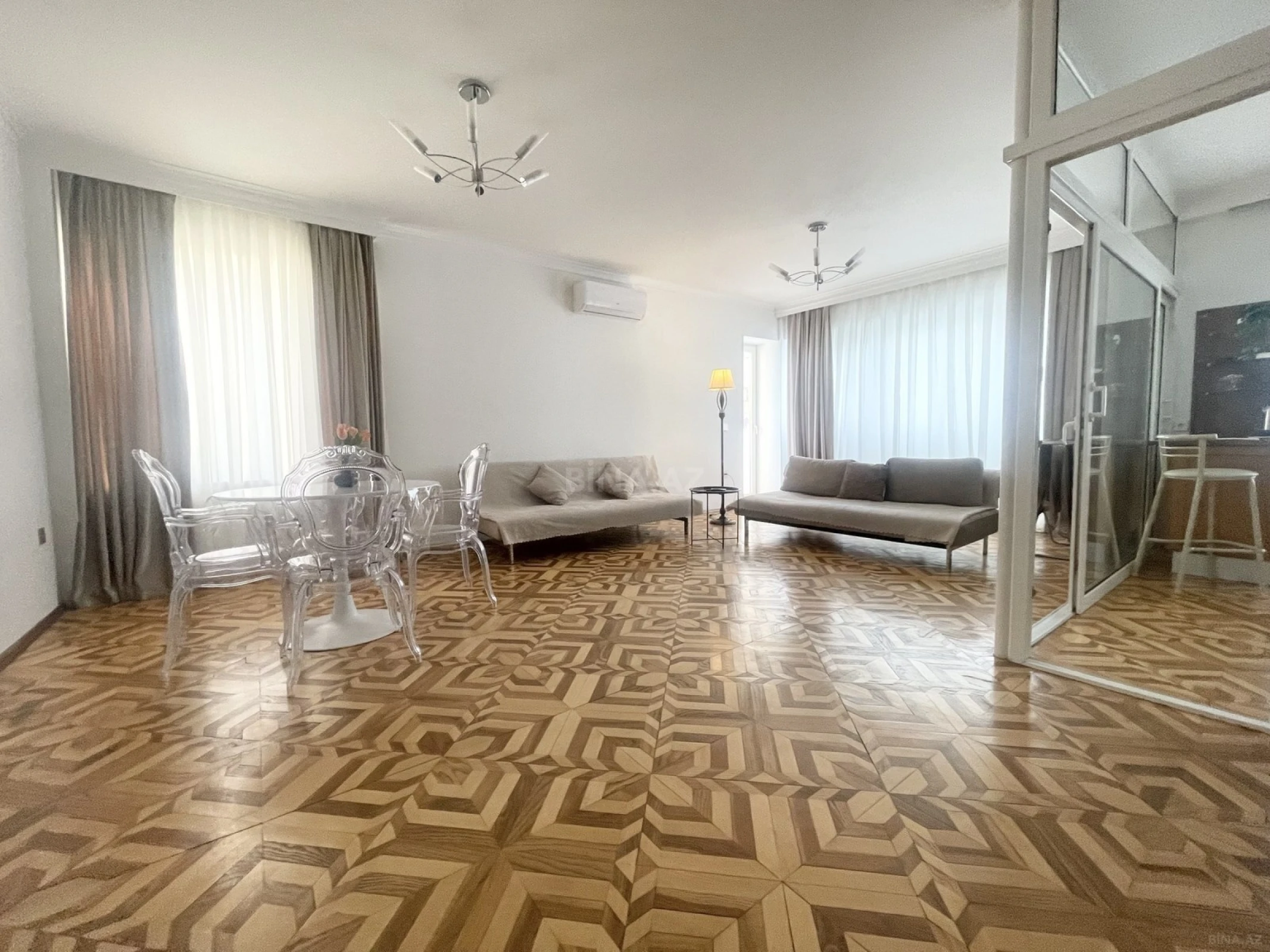 Kirayə verilir 3 otaqlı mənzil 100 m²