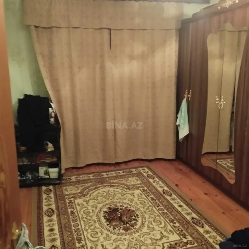 Satılır 5 otaqlı mənzil 110 m²