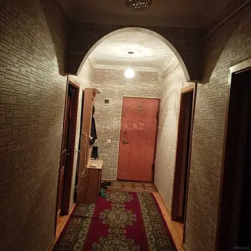 Satılır 5 otaqlı mənzil 110 m²