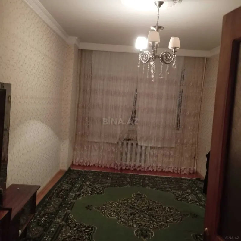 Satılır 5 otaqlı mənzil 110 m²