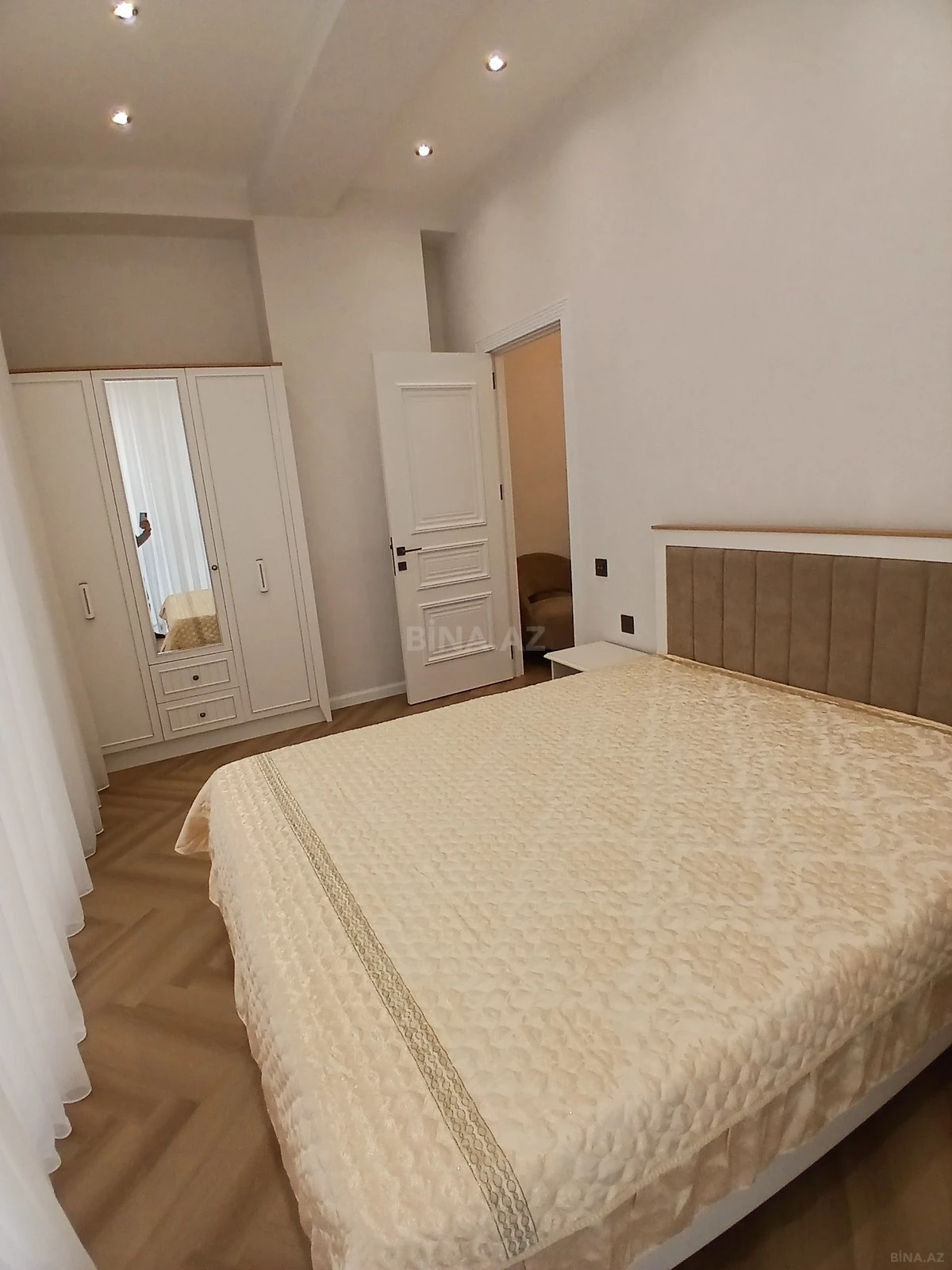 Satılır 3 otaqlı mənzil 75 m²