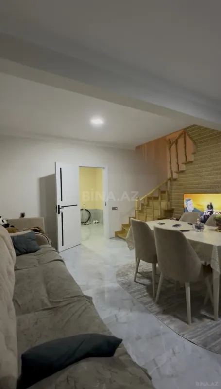 Satılır 3 otaqlı həyət evi 180 m²