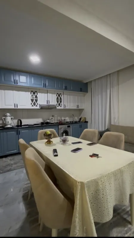 Satılır 3 otaqlı həyət evi 180 m²