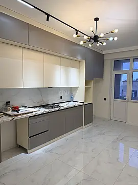 Satılır 3 otaqlı mənzil 105 m²