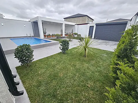 Satılır 4 otaqlı həyət evi 170 m²