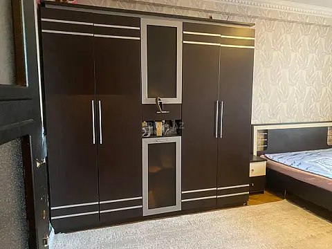 Kirayə verilir 2 otaqlı mənzil 80 m²