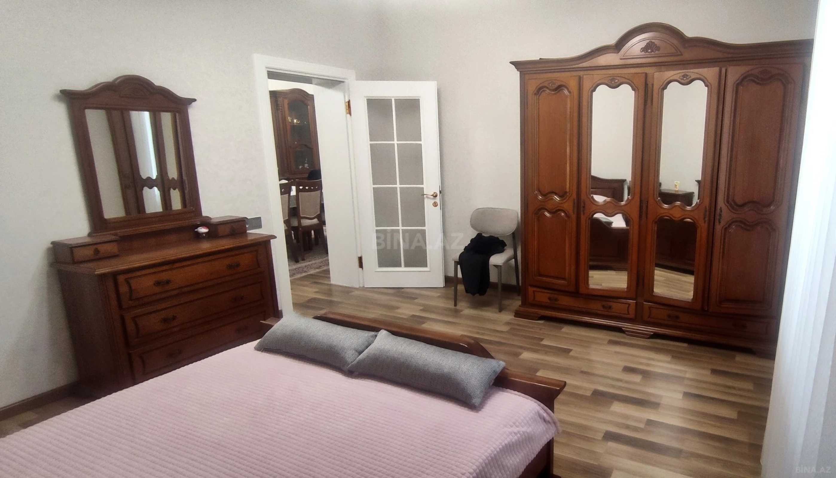 Satılır 6 otaqlı həyət evi 146 m²