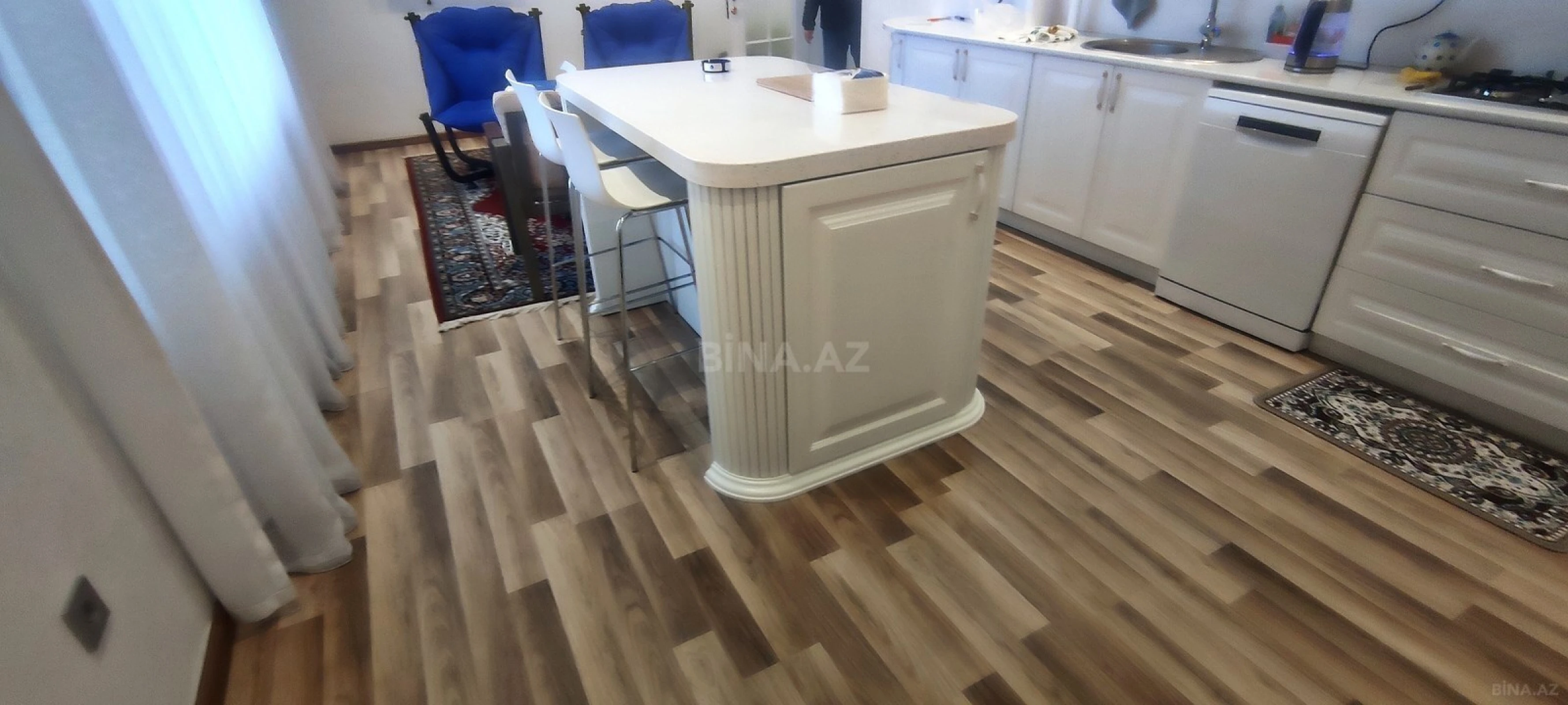 Satılır 6 otaqlı həyət evi 146 m²